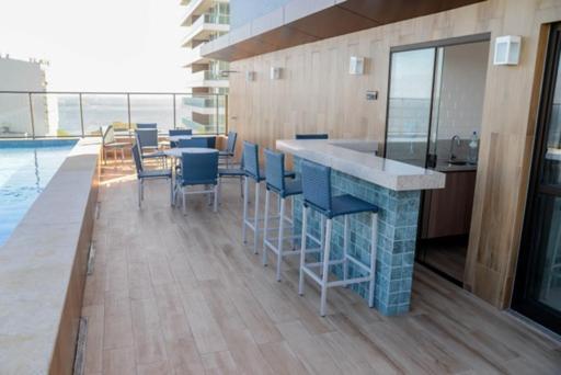 Апартаменты Smart Farol Da Barra - Vista Mar Com Varanda Arejada Сальвадор Экстерьер фото