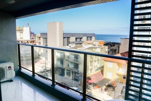Апартаменты Smart Farol Da Barra - Vista Mar Com Varanda Arejada Сальвадор Экстерьер фото